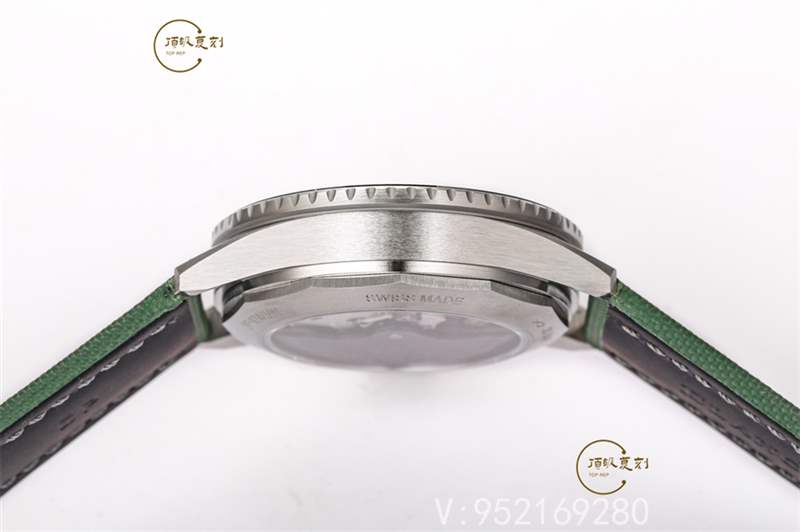 GF廠寶珀五十噚極光綠鋼款復(fù)刻表做工對比評測-復(fù)刻表