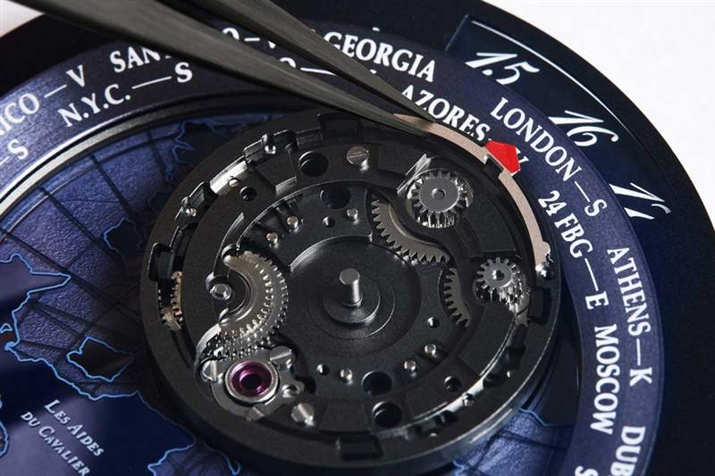 Hermès Arceau Le temps voyageur 將世界的時光都呈現(xiàn)在流轉(zhuǎn)間-復(fù)刻表