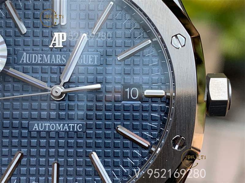 ZF廠愛(ài)彼15400皇家橡樹(shù)復(fù)刻實(shí)拍做工怎么樣,超薄鋼王-復(fù)刻表