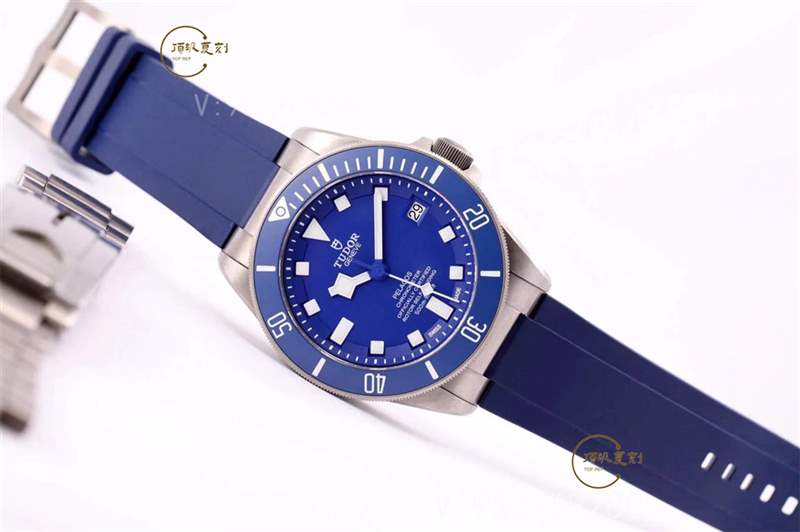 XF廠帝舵領(lǐng)潛型藍(lán)色戰(zhàn)斧鈦土豆復(fù)刻表做工怎么樣-M25600TB-復(fù)刻表