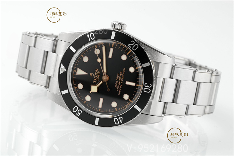 ZF廠帝舵碧灣系列37mm新品做工介紹,M79000N-0001-復刻表